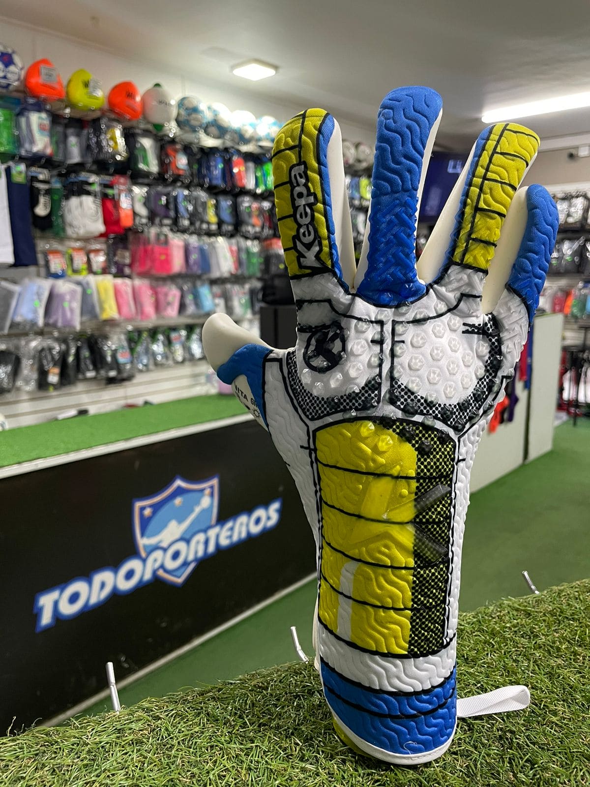 DELTA HERO EDICION LIMITADA AMARILLO/AZUL/BLANCO(SIN FERULAS)