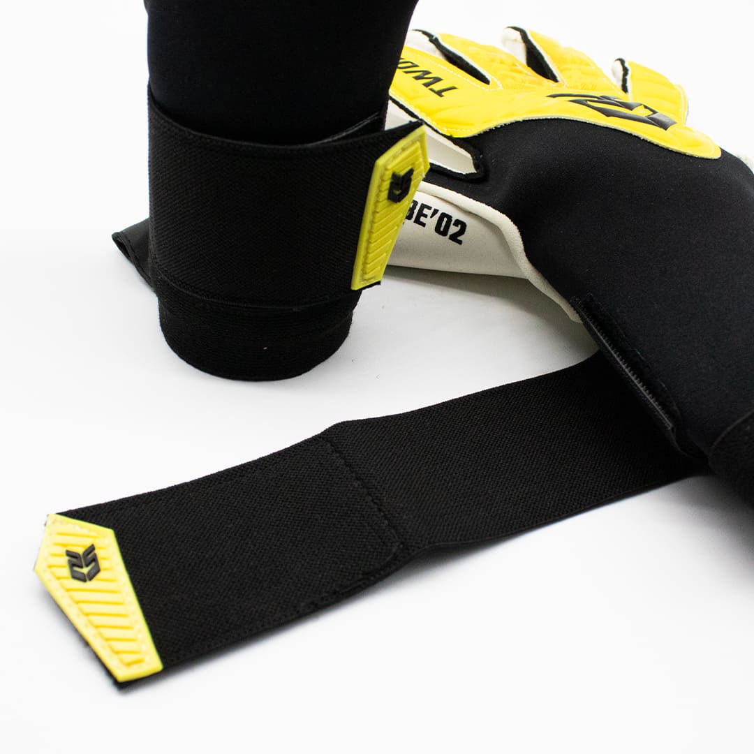 TWOFIVE KOBE’02 ADVANCE 2024 (SIN FERULAS)