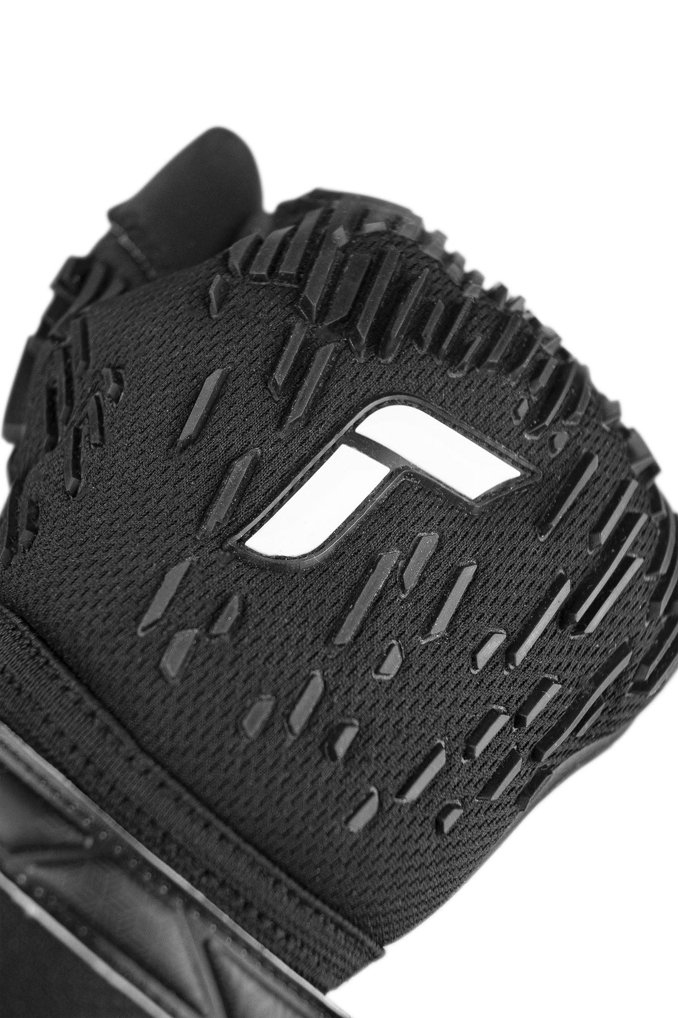 REUSCH ATTRAKT FREEGEL INFINITY NEGRO (SIN FERULAS)