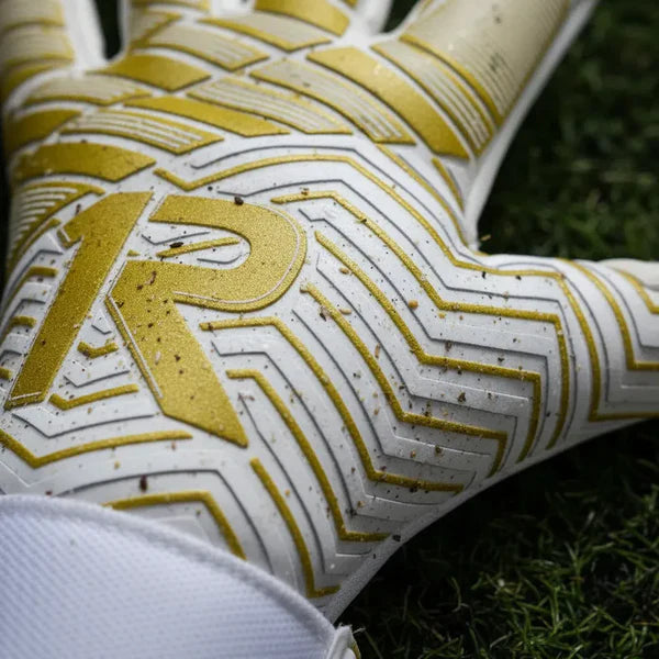 RAW GOALIE NIC ONE GOLDEN 7° GENERACIÓN (SIN FERULA)