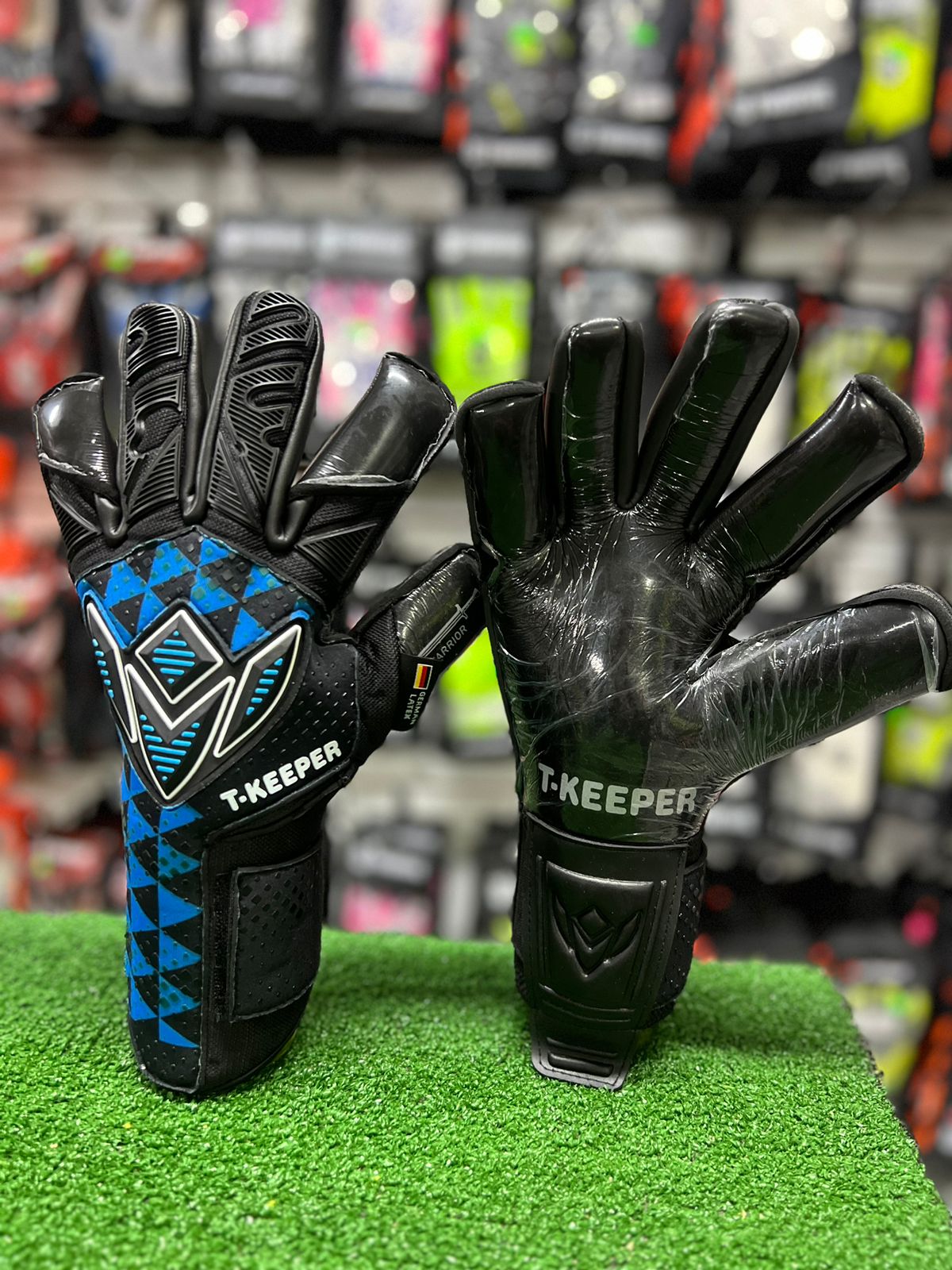 T-KEEPER WARRIOR NEGRO/ AZUL (5 FERULAS EXTRAIBLES)