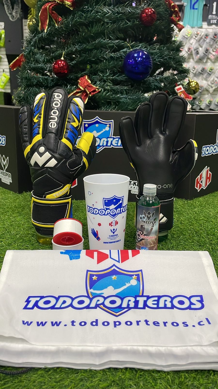 BOX NAVIDEÑO  GUANTE PRO ONE NEGRO/AMARILLO/AZUL TALLA 8