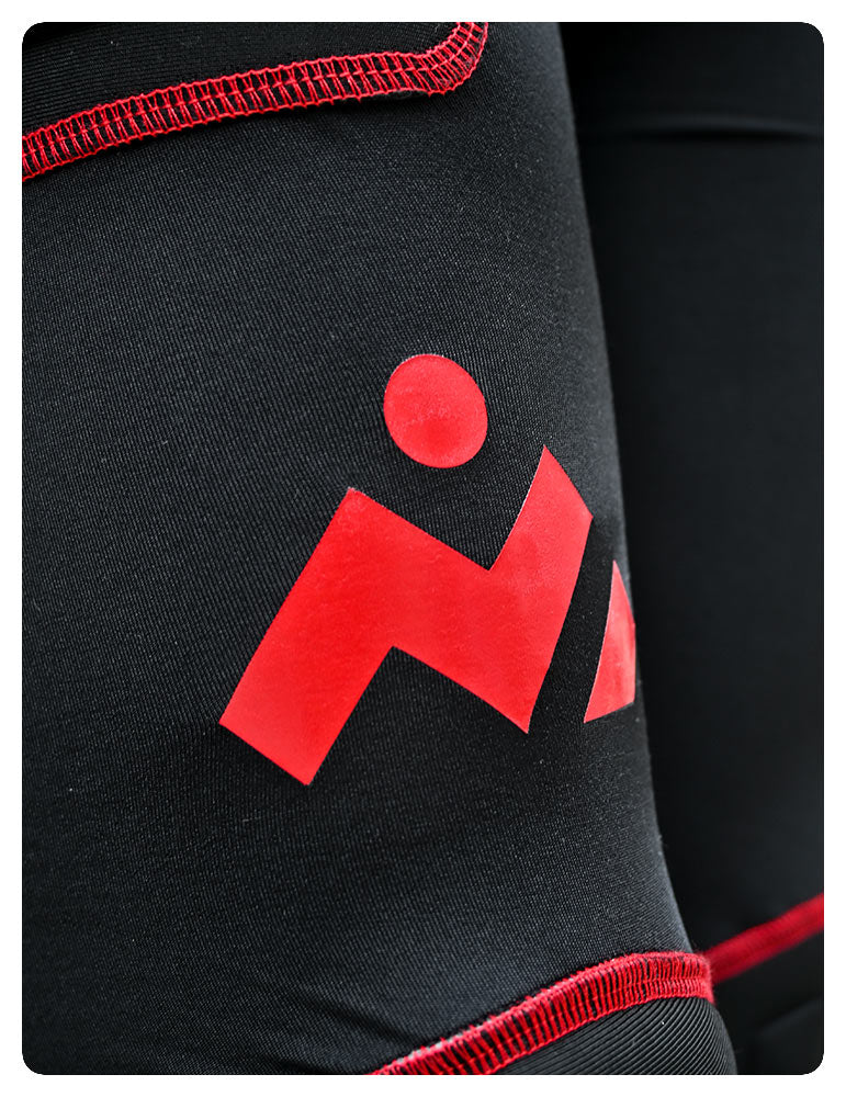 CALZA LARGA CON PROTECCION PRO ONE ATOM ROJO